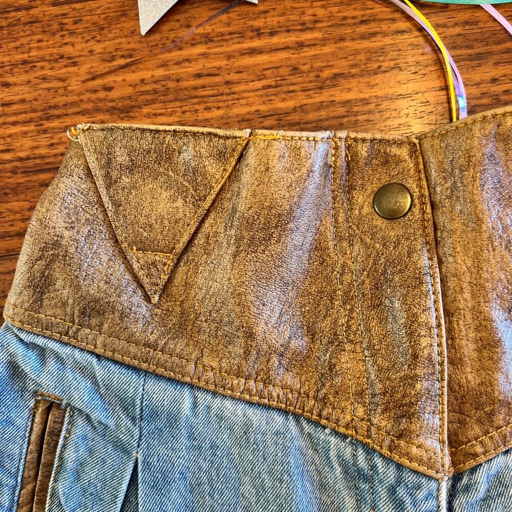 Vintage Leather High Waisted W Pleats Denim Short Cut Offs - Picture 2 of 7